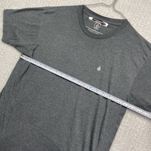 Y2K Volcom T-Shirt Men L Gray Minimalist Logo Tee Surf Skate Casual Summer Read - Picture 8 of 16